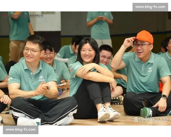 创意竞技与团队协作的撕衣比赛欢乐挑战全记录与精神解读现场瞬间