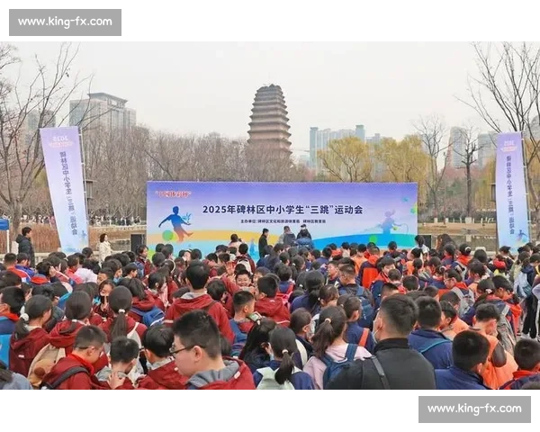 在汗水与呐喊中成长的三跳比赛记忆与拼搏瞬间青春校园赛场上的荣耀足迹 在汗水与呐喊中成长的三跳比赛记忆与拼搏瞬间青春校园赛场上的荣耀足迹