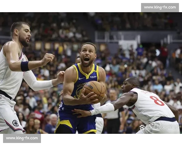 全球篮球争霸赛：激烈对决与精彩瞬间深度解析